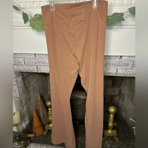 PINK by Victorias Secret Camel Colored crossover waist leggings size Large - Picture 2 of 4